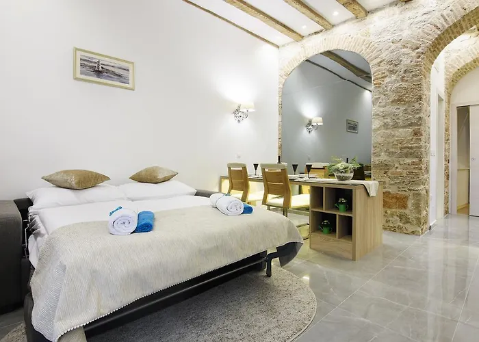Dalti Center * Zadar