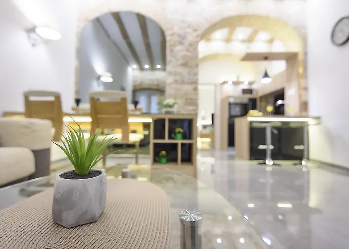 Dalti Center *