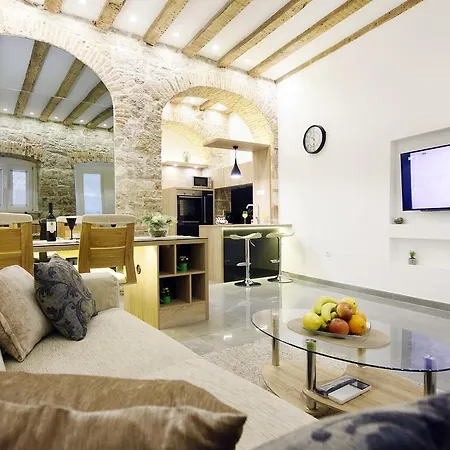 아파트 Dalti Center