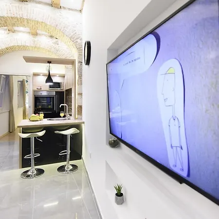 Apartament Dalti Center *